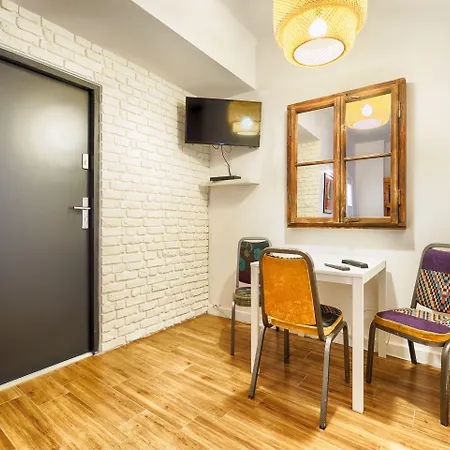 Old Town Kanonia Varsavia