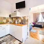 Апартаменты Old Town Kanonia
